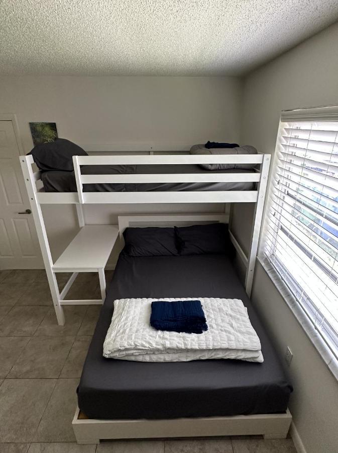 Miami'S Cozy Tropical Getaway Villa ภายนอก รูปภาพ